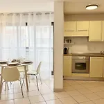 Apartment With Wifi Near Beach