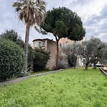 Apartment With Wifi Near Beach