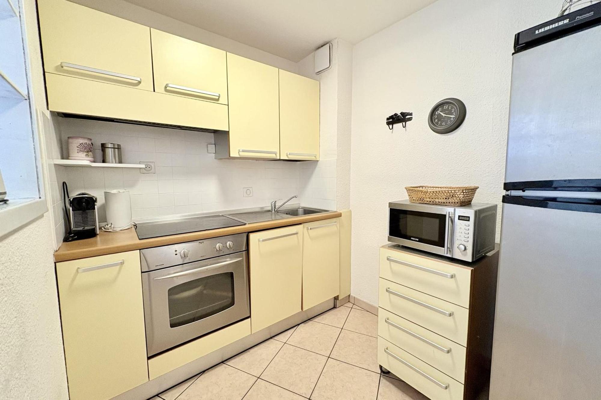Appartement With Wifi Near *